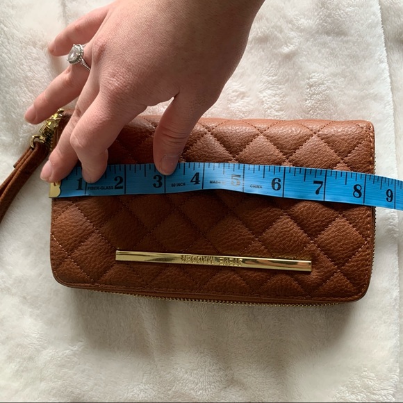 Steve Madden Quilted Wallet - Picture 7 of 8